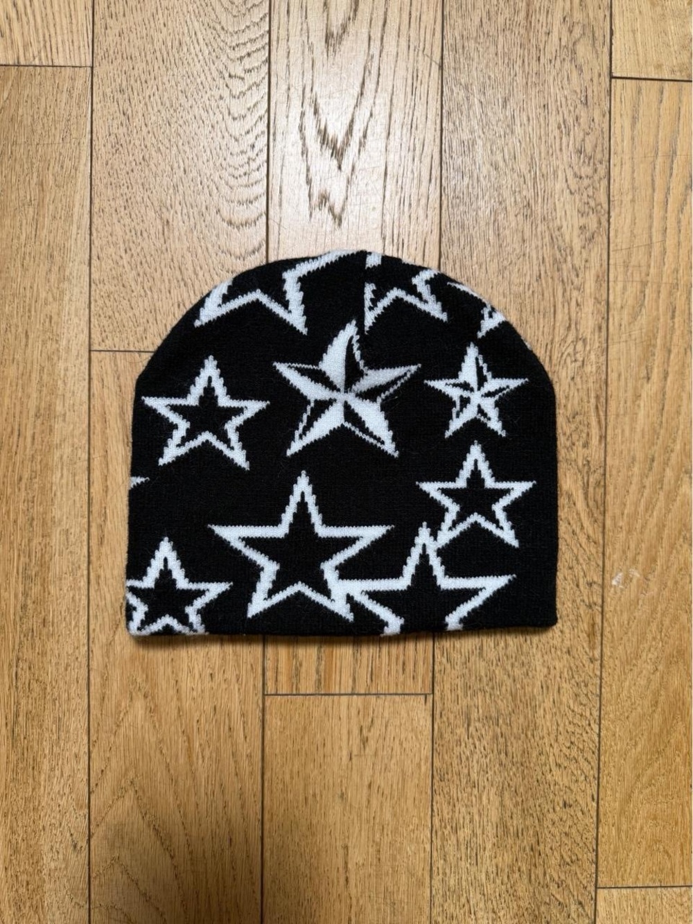 Y2K Grunge Black & White Star Hat Knit Goth Emo Indie Sleaze Alt Beanie